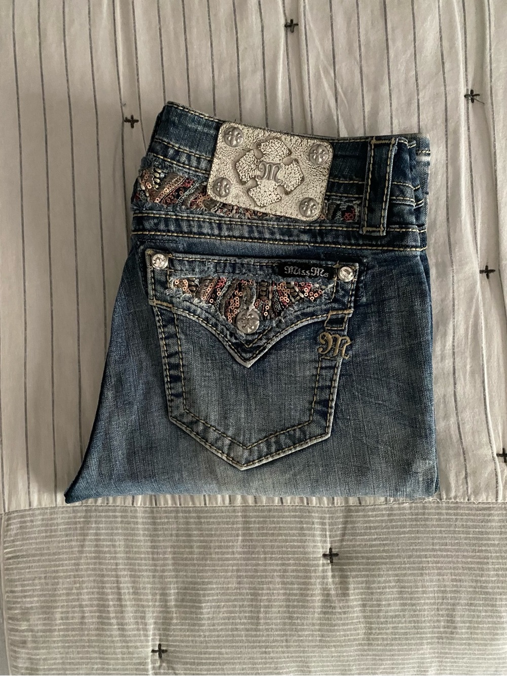 🪸Miss Me Coral Sequin Jeans 🪸